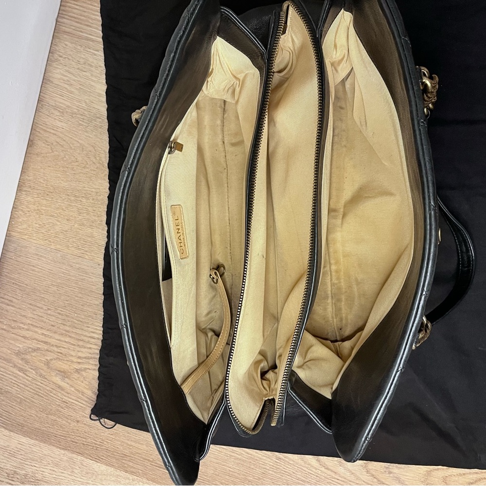 Chanel Black Quilted Shoulder Bag with Gold Accents - Picture 13 of 16